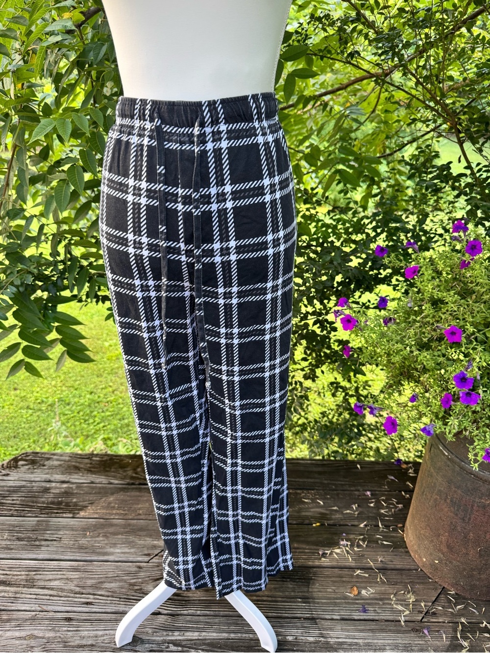 Sonoma Men’s XL Plaid Pajama Pants Black White Lounge Sleepwear 40 Waist